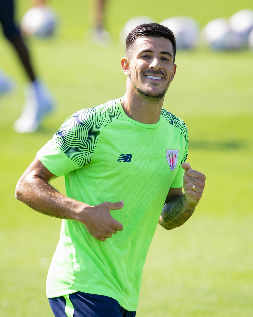 Athletic_en's tweet photo. 👋 Good morning, Athleticzales!

📸 @yuriberchiche 😃

#AthleticClub 🦁 https://t.co/J5BDWPOlYr