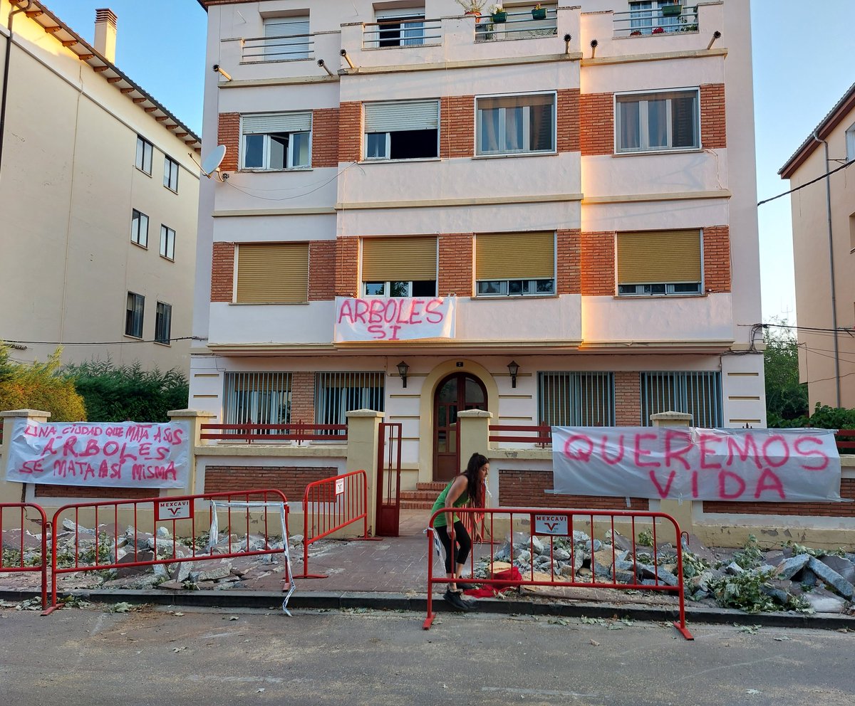 Los vecinos de San Vicente de Paúl estamos  muy enfadados