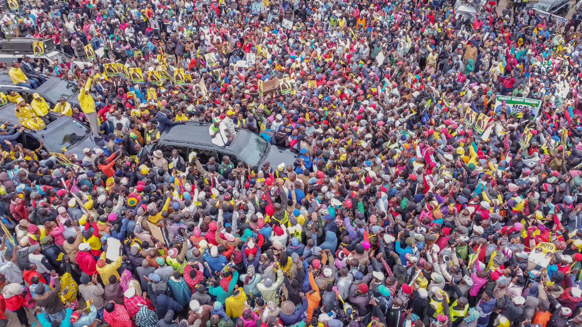 MunialoReenah's tweet photo. Nyeri was good #NyeriIsKenyaKwanza
#MadamHustler
#MunialoMwenyewe
#KenyaKwanza
#FormNiHustler
#MpangoNiBottomUp
#KenyaDecides2022
#IamForRuto #PesaMfukoni #FreedomIsComing
Governor ni Mwalimu @GovernorKahiga
Women Rep ni @HonMukami
Senator ni Wamatinga
MCA ni Gatheru Wa Maai https://t.co/G41KAHBCWN