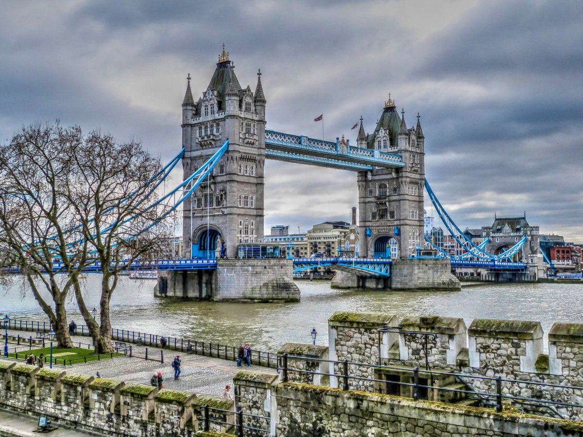 girlaboutglobe's tweet image. It’s Where are you Wednesday? This is my last week of being in London and tonight I’m in London Bridge! Where are you this week or where do you wish you were? (I wish I had taken this picture of London, it’s fab isn’t it!) #londonbridge #london #whereareyouwednesday