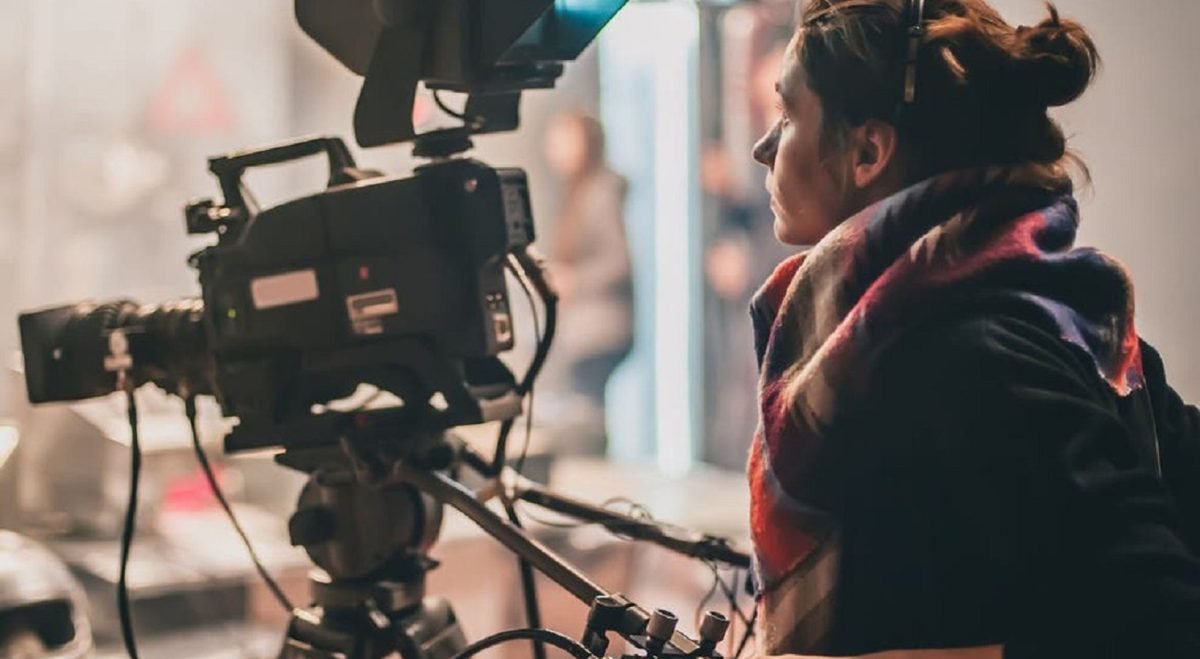 Türkiye’de Bir İlk: Sinemada Çeşitlilik, Kapsayıcılık ve Çok Kültürlülük Rehberi

<a href="/aysekasikirik_/">Ayşe Kaşıkırık, PhD</a>  ve <a href="/gultentaranc/">Gülten Taranç</a> 'ın hazırladığı ‘Sinemada Çeşitlilik, Kapsayıcılık ve Çok Kültürlülük Rehber Kitabı‘nda teori ile pratik bir araya getirildi.

esitlikadaletkadin.org/turkiyede-bir-…