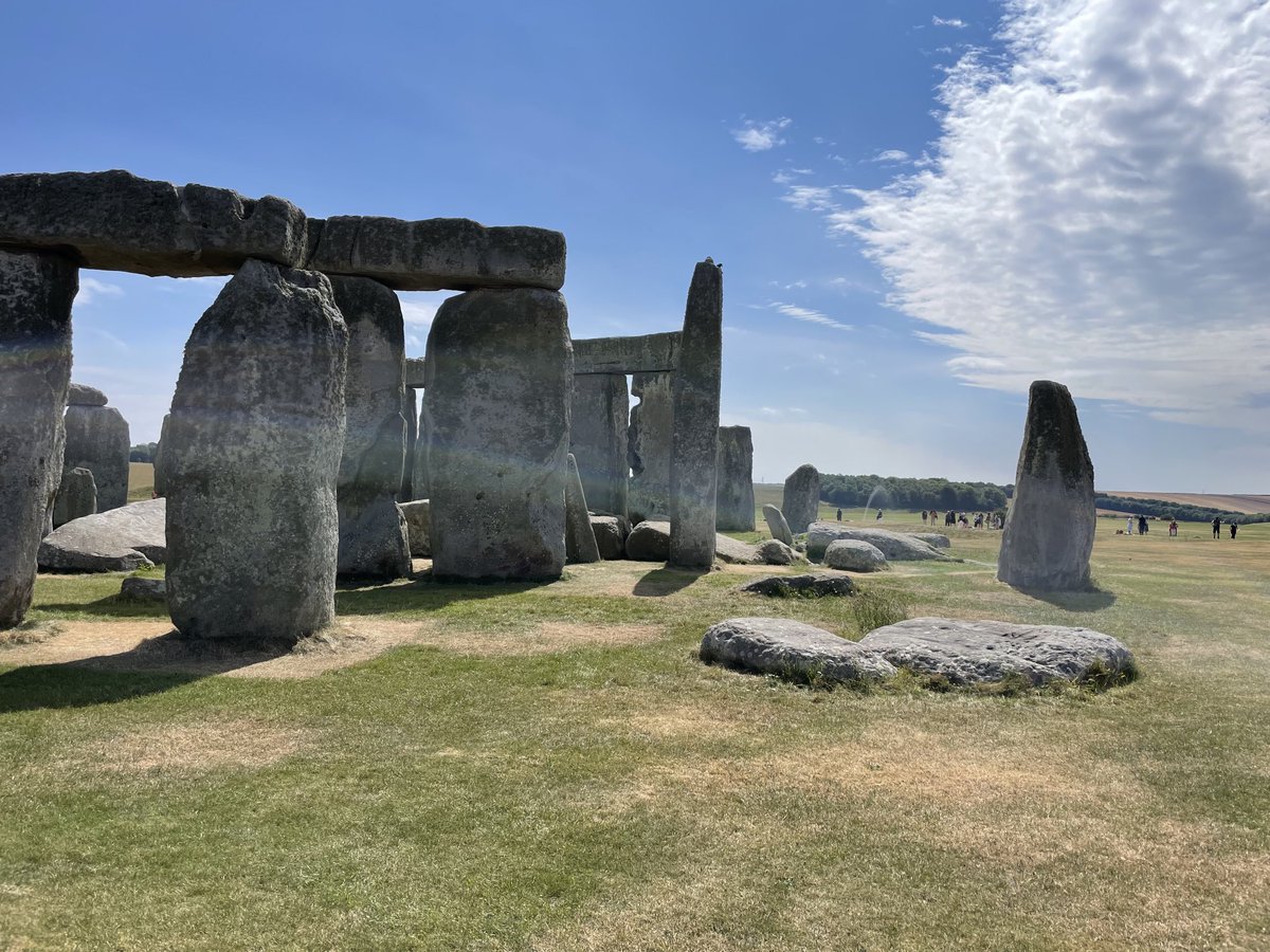 Very clear parch marks showing at Stonehenge in this dry weather. Those on the western side are presumably the Z holes which I’ve never seen before.