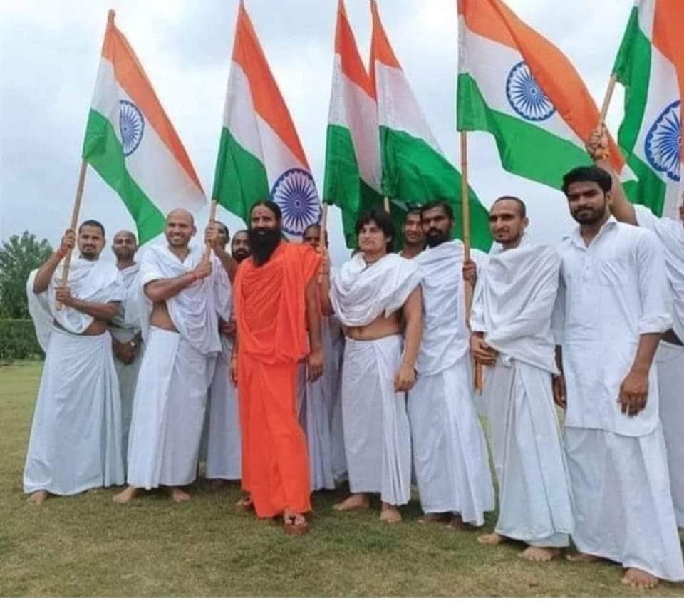 LGurvani's tweet photo. 🕉🙏🏻🙏🏻🙏🏻@yoga123d @PypAcharyakulam @PParidhan @swamiyagyadev @yog_gram @rakesh_bstpyp @yogrishiramdev @Sadhvi_Devpriya @Ach_Balkrishna @swabhimani1 https://t.co/op92cyrHQI