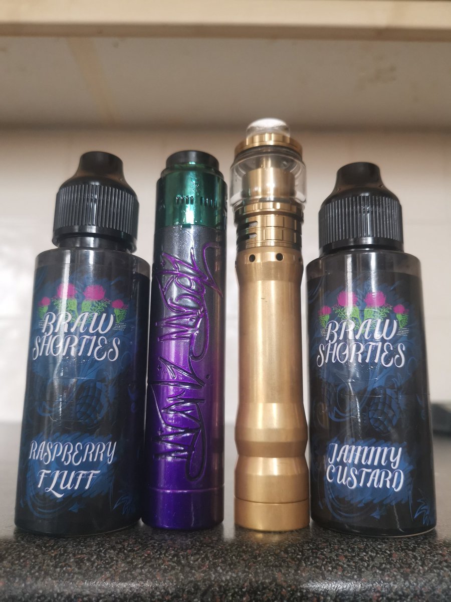 2 braw shorty bangers today.
Raspberry fluff-raspberries and thick gooey marshmallow, what a flavour, sure to impress. 
Jammy custard-an impressive custard flavour mixed with strawberry jam 😍 if I had to pick a favourite, this would have to be the one.

#BrawAndBlasda #Mechlyf