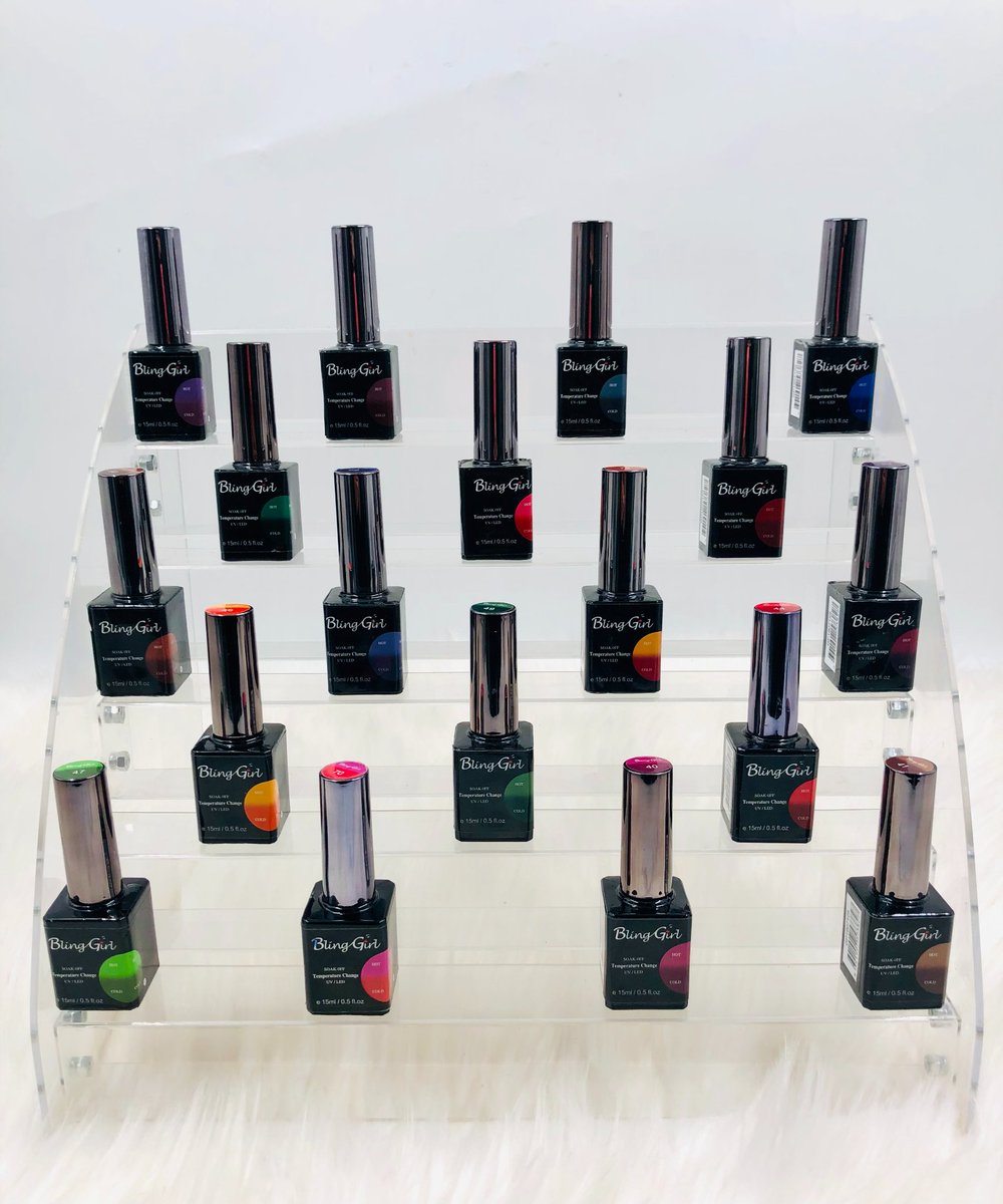OfficialBlingG's tweet photo. Sometimes you'll feel hot 🔥 and sometimes you'll feel cold ❄ and that all depends on where you put your hands! 
The Bling Girl Magical Temperature Gel changes colour as your nails get exposed to either the heat or the cold, with 36 different shades you could choose from. https://t.co/aGjQQRKy9E