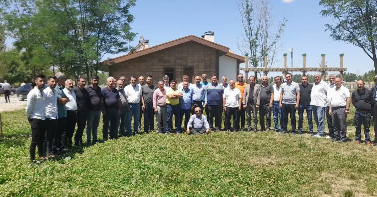 Biz bize yeteriz...
Malazgirt'in en büyük sahibi Malazgirt'in kıymetli halkıdır.
Belediye başkanımız ve STK temsilcilerimiz ile yoğun çalışmalar yapılıyor. Bu yıl bambaşka olacak.
<a href="/cengizaltin1071/">Cengiz Altın</a>
<a href="/Feyat_ASYA/">Feyat Asya</a> <a href="/eminsimsekmus/">Mehmet Emin Şimşek</a> <a href="/MusAkpartimus49/">AK PARTİ MUŞ🟢</a>