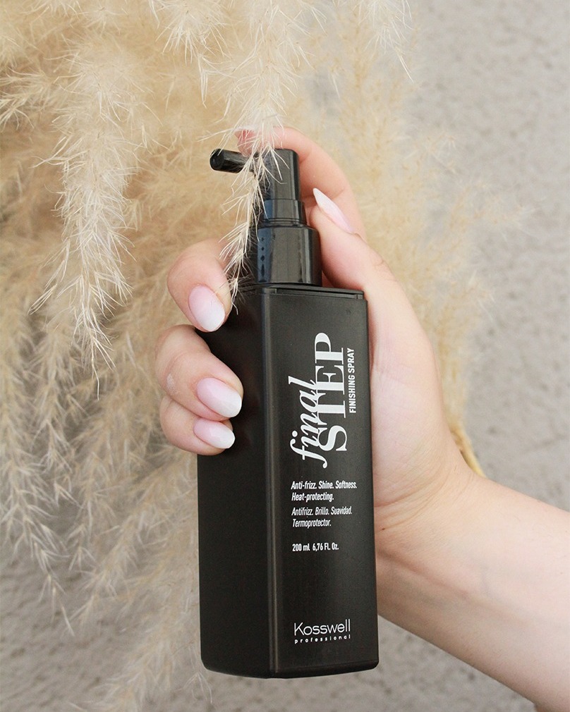 kosswell_pl's tweet photo. Już wkrótce w sprzedaży! Nowość Kosswell FINAL STEP 🖤
To profesjonalny spray do stylizacji wszystkich rodzajów włosów! Jego ekskluzywna formuła poprawia strukturę włosów, zapewniając miękkość i połysk! ✨
#kosswell #kosswellpolska #finalstep #hair #hairdresser #fryzjer #włosy https://t.co/i8aLA2km8P