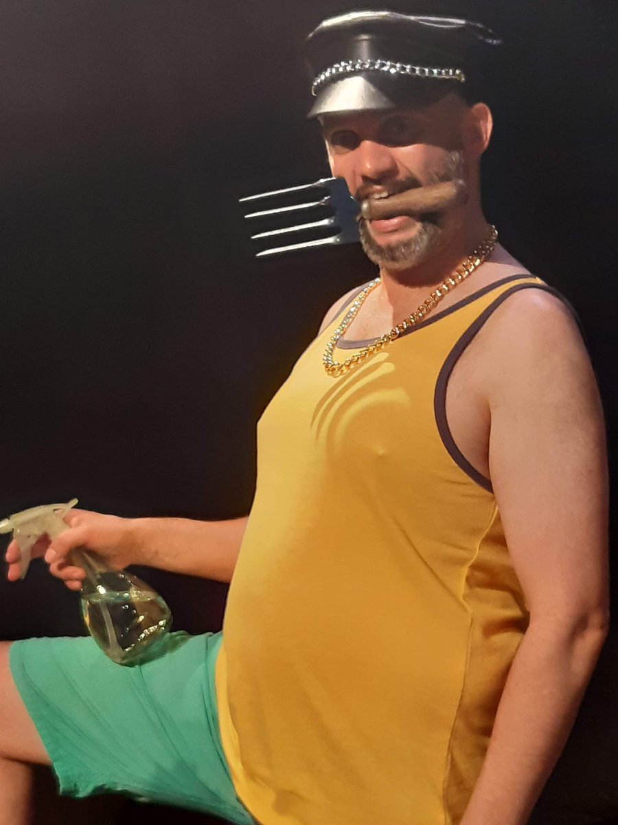 Are you a gardening enthusiast or maybe into leather? Red Hot Pokers 🔥🔥 You never know when you’ll need a good fork!! Booking Now!!  For A Red Hot 🔥🔥 evening of entertainment 🤣😂

camden.ssboxoffice.com/events/red-hot…