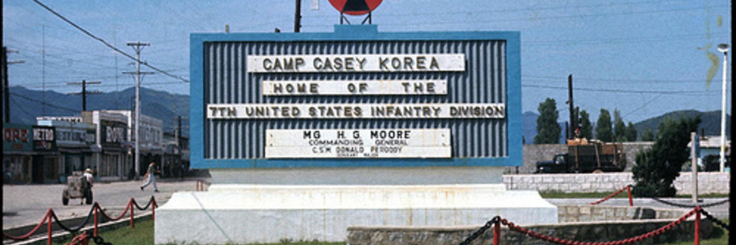 Korean_DMZ_Vets's tweet photo. 1971 - Camp Casey - Famed LTG (R) Hal Moore famed for We Were Soldiers (Vietnam), was 7ID's CG from 1970 to 71, when deactivated in the ROK. LTG Moore also served as a Company Commander during the Korean War, 52 to 53 with 7ID in the ROK! #1970s #rok #dmz #halmoore #korea #7id https://t.co/pXdCbN2W5R