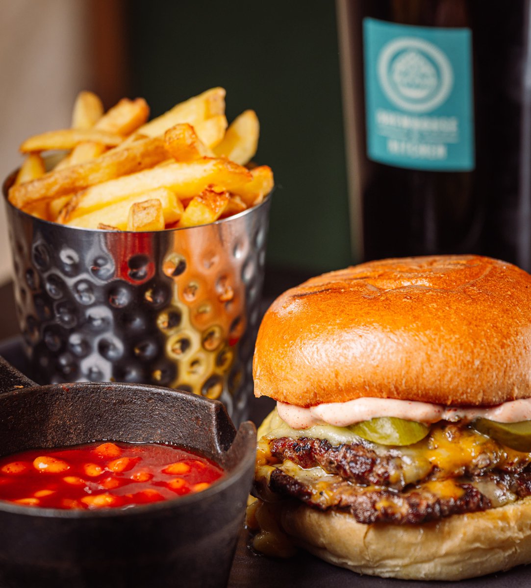 Who fancies a burger and a pint? 

Enjoy our B&amp;K Double Cheeseburger, Buttermilk Chicken Burger or B&amp;K Plant Burger alongside any B&amp;K brewed beer for just £10.95! Availability varies by brewpub - check out our website or your local B&amp;K for more details 🍔