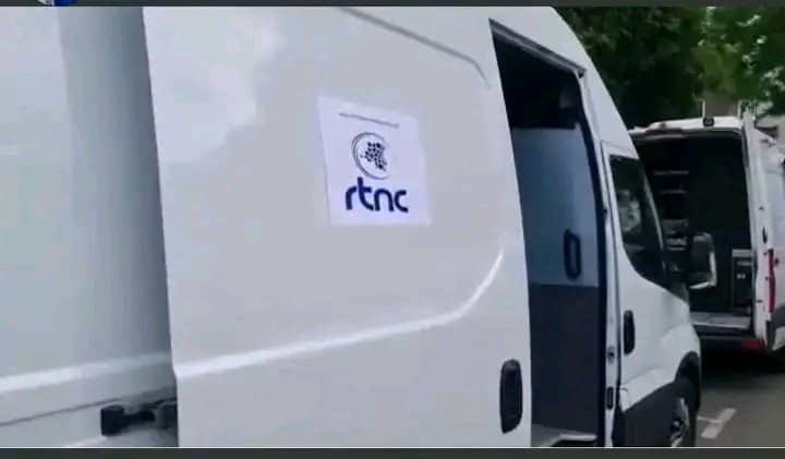 beton_junior's tweet photo. Cโest du lourd ๐ฅ On peut dorรฉnavant oublier les images comme ร l'รฉchographie. Vive le changement de narratif prรดnรฉ par son excellence @PatrickMuyaya โ
#RTNC #BETON https://t.co/fcL3sCjj41