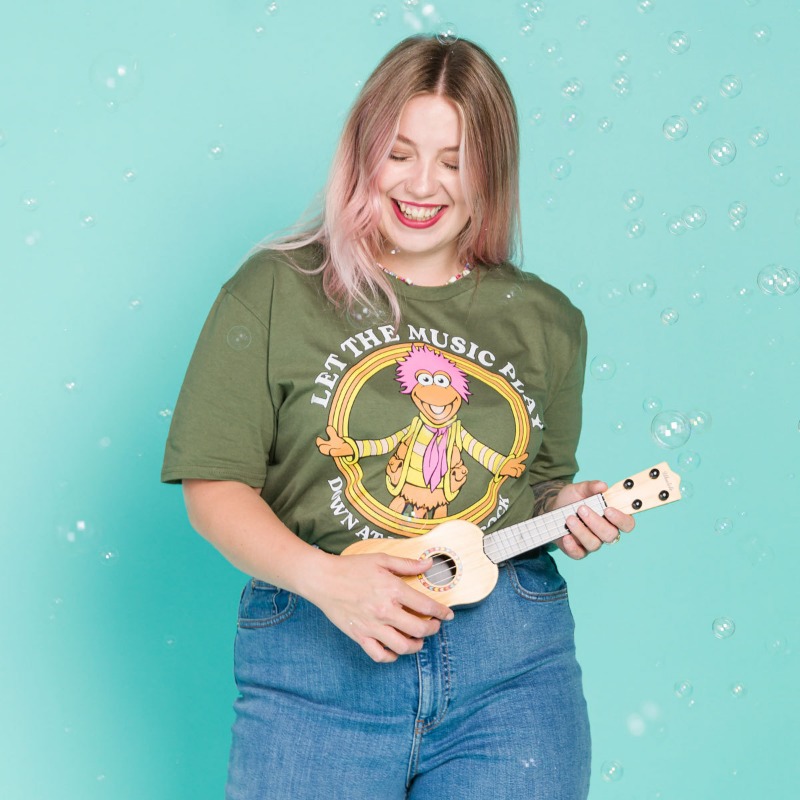 truffleshuffle_'s tweet photo. If there’s one thing the gang down in @FraggleRock know how to do, it’s dance their cares away all day long! 💃 And we know you will be too when you see our epic new exclusive selection of hoodies, tees, pyjamas and other delightful gift-worthy goodies https://t.co/SoT57J27nl https://t.co/QjXk361fGV