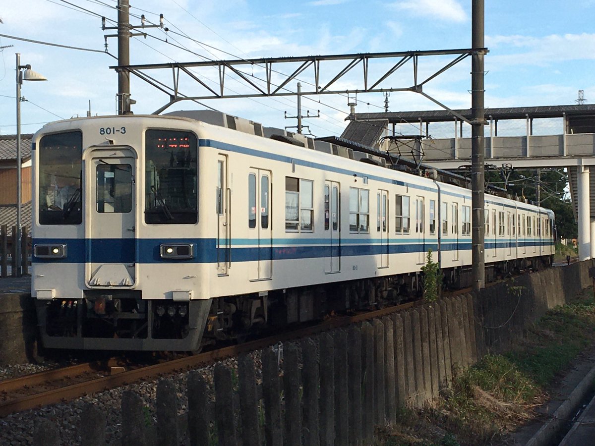 tobutetu8111's tweet image. 800型801F ワンマン伊勢崎行
200型209F 特急りょうもう浅草行（リバイバルカラー）
500型507F 特急リバティりょうもう太田行
＠東武和泉

＃東武鉄道
＃800型
#801F
#200型
#209F
＃500型
#507f