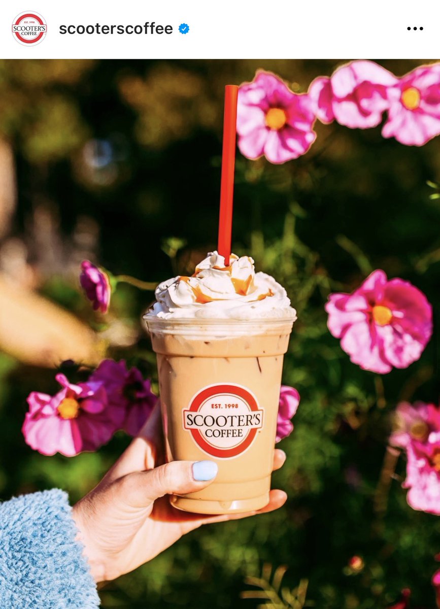 Cecilia20010's tweet image. Craving one just about now 🤔 @scooterscoffee #JustSomething