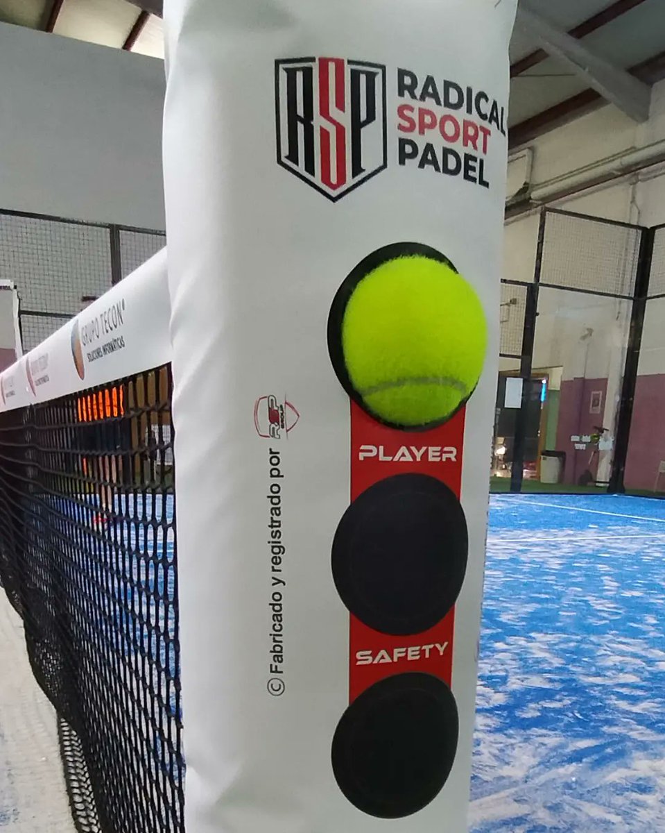 RSPADEL's tweet photo. #playersafety 
Player Safety es un producto fabricado y registrado por RSP Group.
 Se trata de poder ubicar esa/s bolas que siempre quedan en pista y en cualquier lugar en el player safety 
 Evitaremos accidentes por descuido o lances de juego.
#rspPS https://t.co/UQSLjI9RPQ