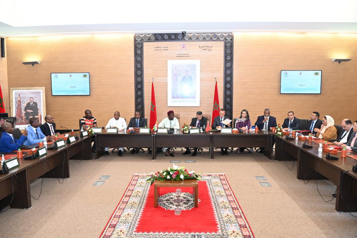 💙 احتفاء باليوم العالمي لمكافحة الاتجار بالبشر، توقيع إعلان مشترك للنوايا بين اللجنة الوطنية بال🇲🇦 ونظيرتها بال🇳🇪 من أجل #EndHumanTrafficking تعزيز التعاون الإقليمي والثنائي لمكافحة جريمة #trafficking في قلب حملة #BlueHeartHT 💙 <a href="/justice_gov_ma/">وزارة العدل - المغرب</a> <a href="/PROMIS_WAfrica/">PROMIS Project</a> <a href="/UNODC_ROMENA/">UNODC ROMENA</a>