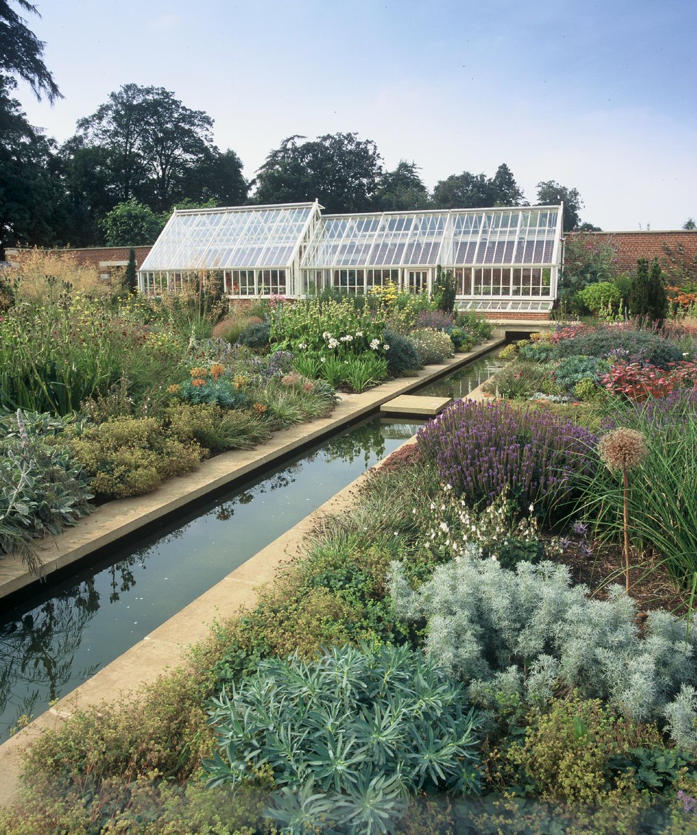 NEW EVENT 🌱
Take a journey through the beautiful gardens at Broughton Grange to experience a tour and talk with their Head Gardener.
Book here - eventbrite.co.uk/e/head-gardene… #gardentour #Horticulture #walledgarden