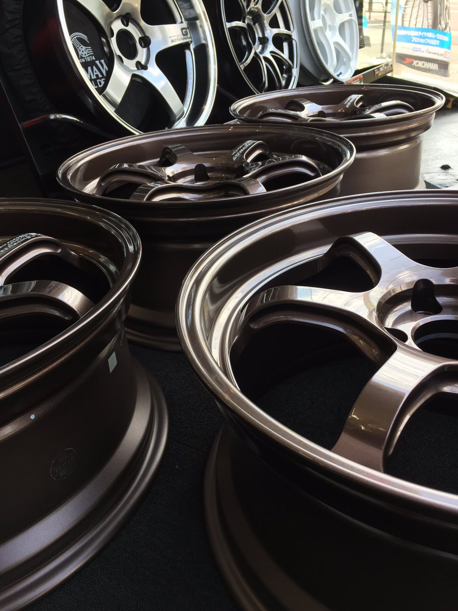 tg_minamioosawa's tweet photo. 検品完了❗️
ワクワクが止まりません😍
#タイヤガーデン
#南大沢
#advan
#yokohamawheel 
#r6
#rsdf
#鍛造
#forged https://t.co/VR8OEdq8Yu
