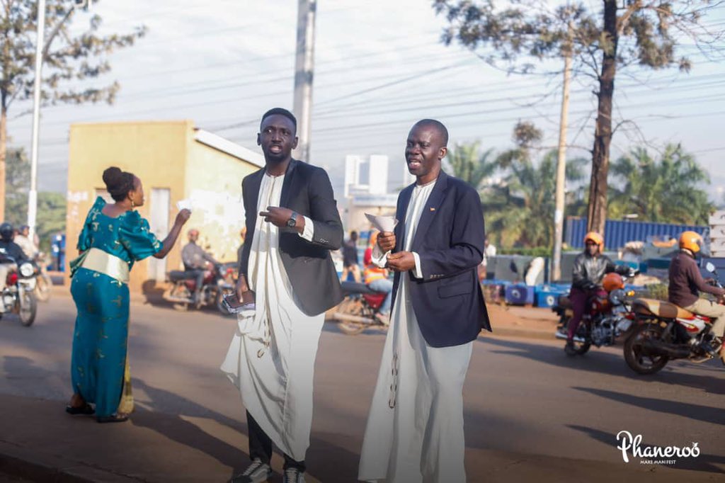 allan_tiize's tweet photo. When the entire family hits the streets to win souls....

#PhanerooAt8 
#KololoAirstrip 
#6thAugust https://t.co/zlqydArkDW