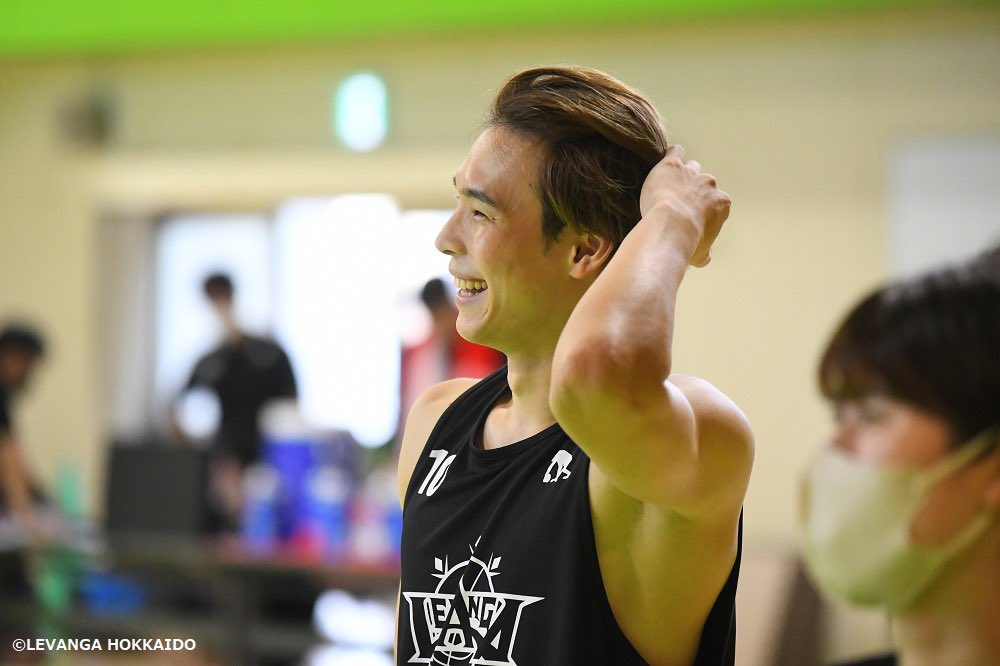 はちみつの日 🍯🐝#荒川颯 @ara1524 #レバンガ北海道 #ヒー #爽やかー