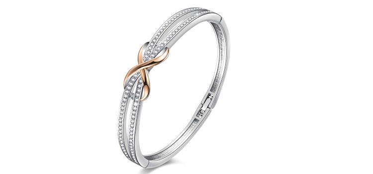 FiymSweeps's tweet photo. 14K Rose Gold Plated Bangle Bracelet Giveaway - https://t.co/9fBqE2qTNx

#Sweepstakes #giveaway #GiveawayAlert #sweeps https://t.co/5Gi00jd13i