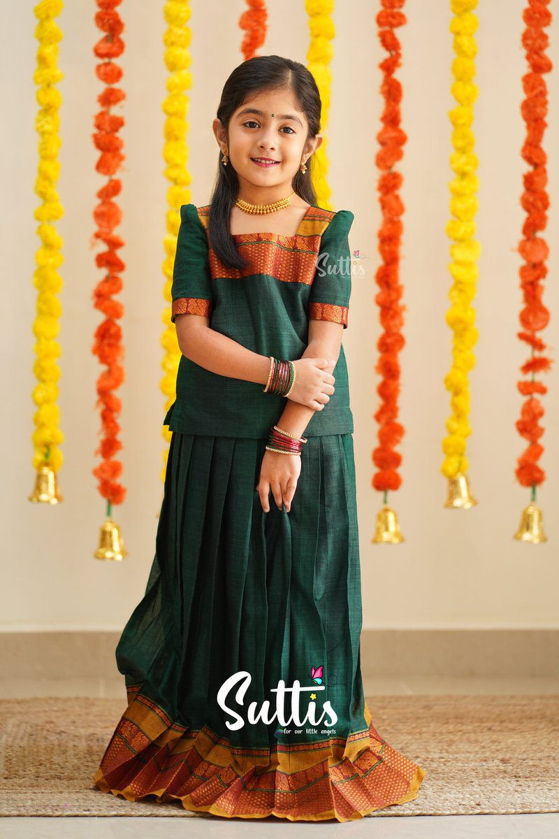 mabiaboutique's tweet photo. Traditional Pavadai Sattai designed by Suttis - Ival in Mabia. 
Whatsapp - +91 99526 79935

https://t.co/BdbKI81RCE

https://t.co/UmPCQpH68K

#suttis, #ivalinmabia, #kids, #pavadaisattai, #ival, #kidsdress, #mabia, #boutique, #traditional https://t.co/rvhyaoCimb