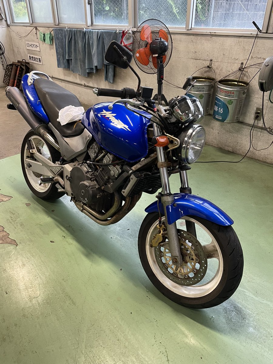 rx7andrx8's tweet photo. ホーネット40万で欲しい人いませんか〜？ https://t.co/wSogYKLAy2