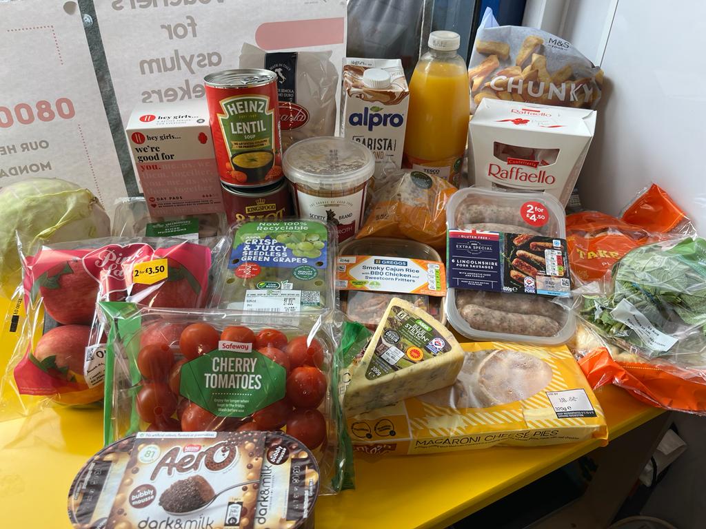 Amazing delivery on Monday from our partners <a href="/FareShareGWS/">FareShare Glasgow and the West of Scotland</a>.  Here's an idea of what we were able to give out to our customers for their £2.50 yesterday when we opened.  We open again Thursday from 12-3pm.  <a href="/TSPNOnline/">TSPN</a>