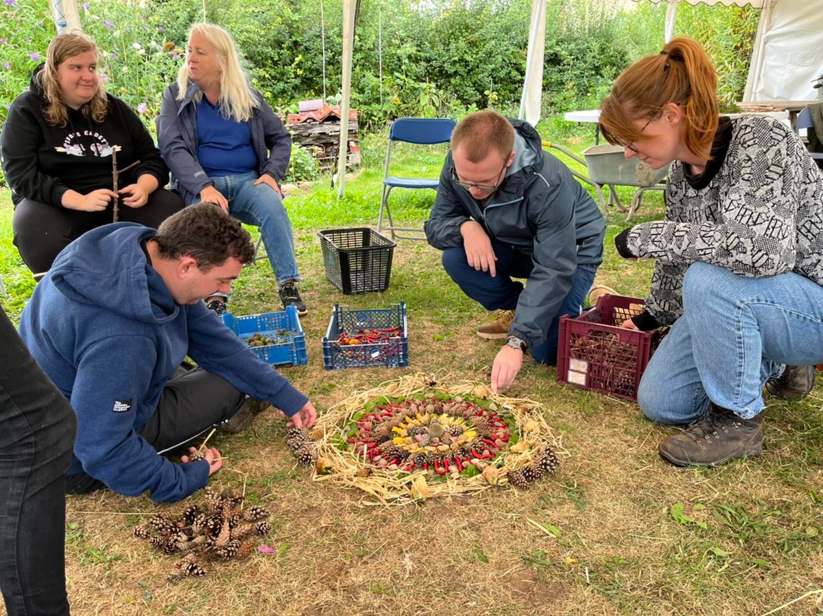 RHUBARB FARM (@rhubarbfarm1) on Twitter photo Yesterday we had the pleasure of welcoming @RFJamesUK. This was as part of our Golden Awards project with <a href="/RankFoundation/">The Rank Foundation</a>.
Our Volunteers foraged natural materials from site including fallen fruit and florals. The process, enthusiasm and team work was great to see. Yesterday we had the pleasure of welcoming @RFJamesUK. This was as part of our Golden Awards project with <a href="/RankFoundation/">The Rank Foundation</a>.
Our Volunteers foraged natural materials from site including fallen fruit and florals. The process, enthusiasm and team work was great to see.