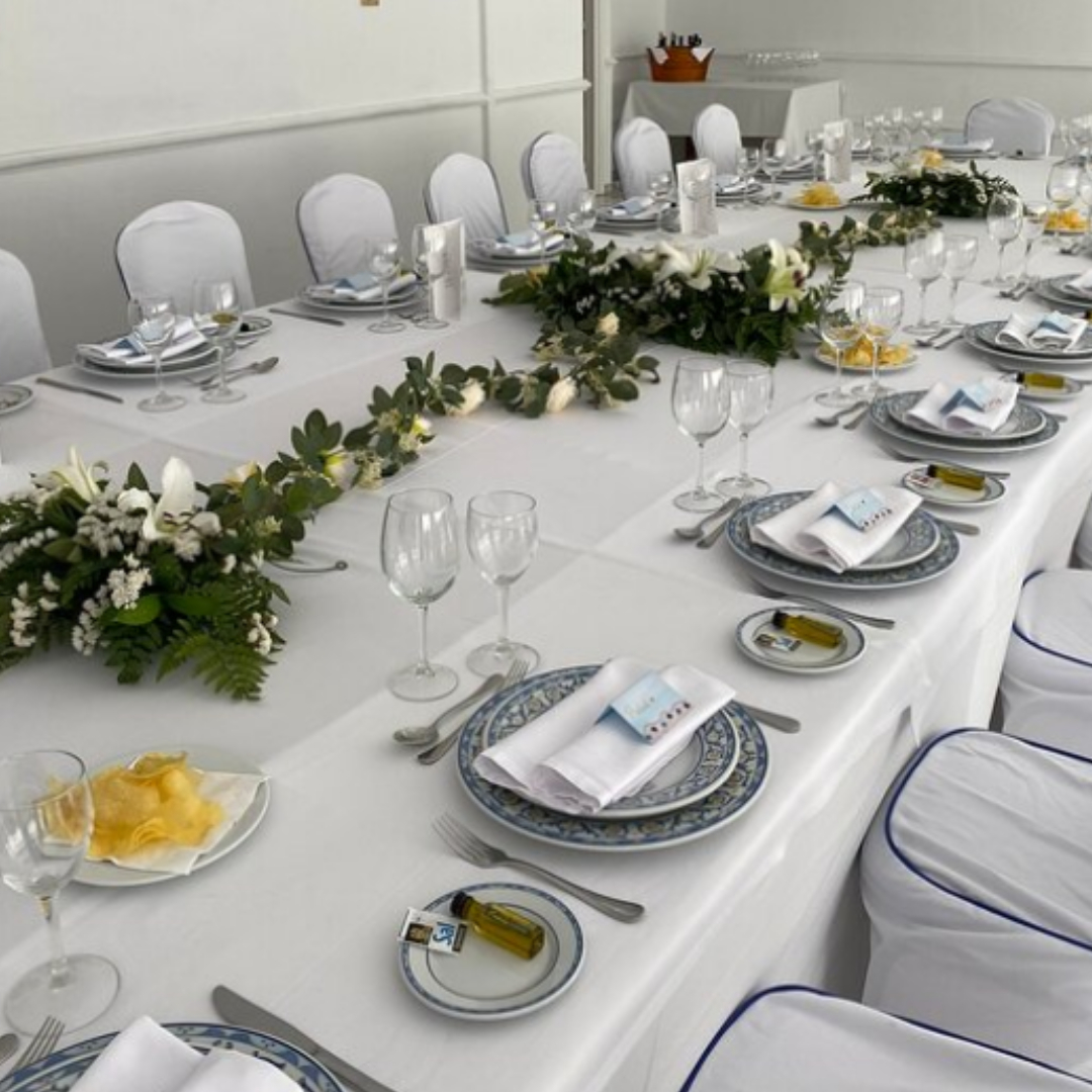 En pleno corazón 💚​ de Marbella, Restaurante Alameda es la mejor ubicación para cualquier evento.

Desde cumpleaños, comidas de empresas o de amigos, reuniones, bodas, comuniones o bautizos.

☎️​ +34 952 82 45 70
📍 Av. Ramón y Cajal 3, 29601, Marbella (Málaga)