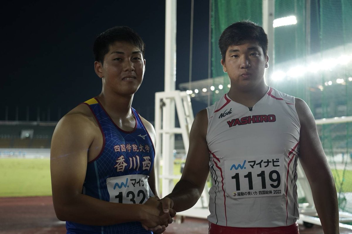 Getsuriku's tweet photo. #徳島IH
男子ハンマー投
🥇秋山玲二郎（四学香川西3）66.23
🥈山口翔輝夜（社3兵庫）66.08
＝以上大会新！！✨✨
🥉日渡陸斗（真岡3栃木）60.97

秋山選手と山口選手が2018年に種市裕紀選手（弘前実・青森）が打ち立てた大会記録65ｍ98を更新しました！ https://t.co/voQ0w1QKAv