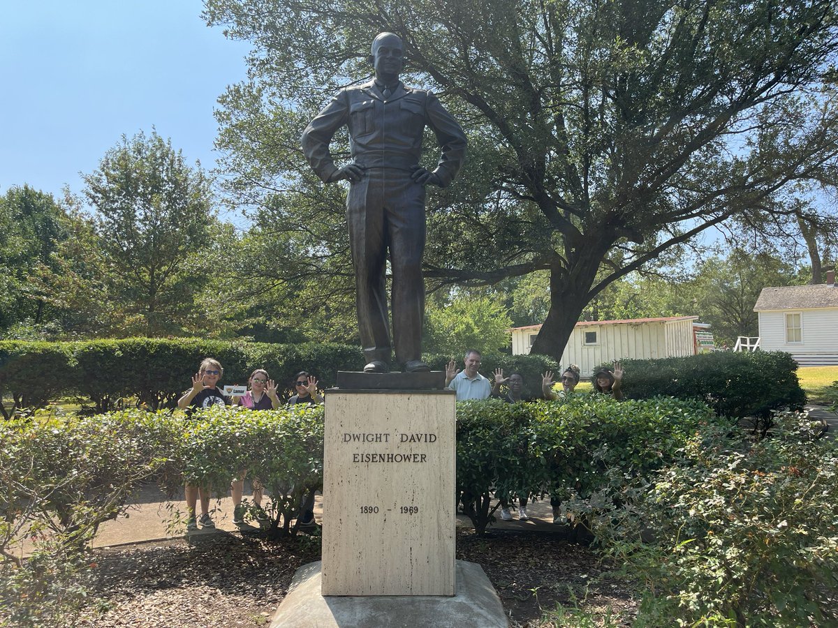 We stand BEHIND all that Eisenhower stands for! 🎖Nobel 🎖commitment 🎖loyalty 🎖professionalism 🎖respect <a href="/DISDDirector/">Shonda Cannon</a> we got our stand down that we didn’t need a picture to prove it- just ask <a href="/LamarElementar1/">LamarElementary</a> all about us! <a href="/DISDLearns/">𝐃𝐞𝐧𝐢𝐬𝐨𝐧 𝐈𝐒𝐃 𝐋𝐞𝐚𝐫𝐧𝐬</a>