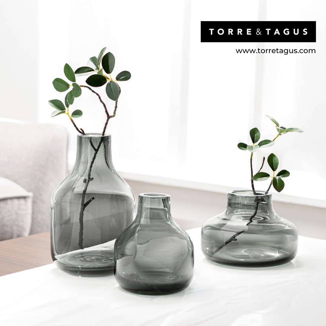 TorreAndTagus's tweet photo. We are so excited... SHOW T.O. and our new Toronto Showroom open tomorrow! Visit us at Suite 203B at The International Centre to see our complete collection in person. #torreandtagus #homedecor #interiordesign #decorator #showTO #showTOhomeandgift #homeandgift #canadianretail https://t.co/eVBMKQYdrA