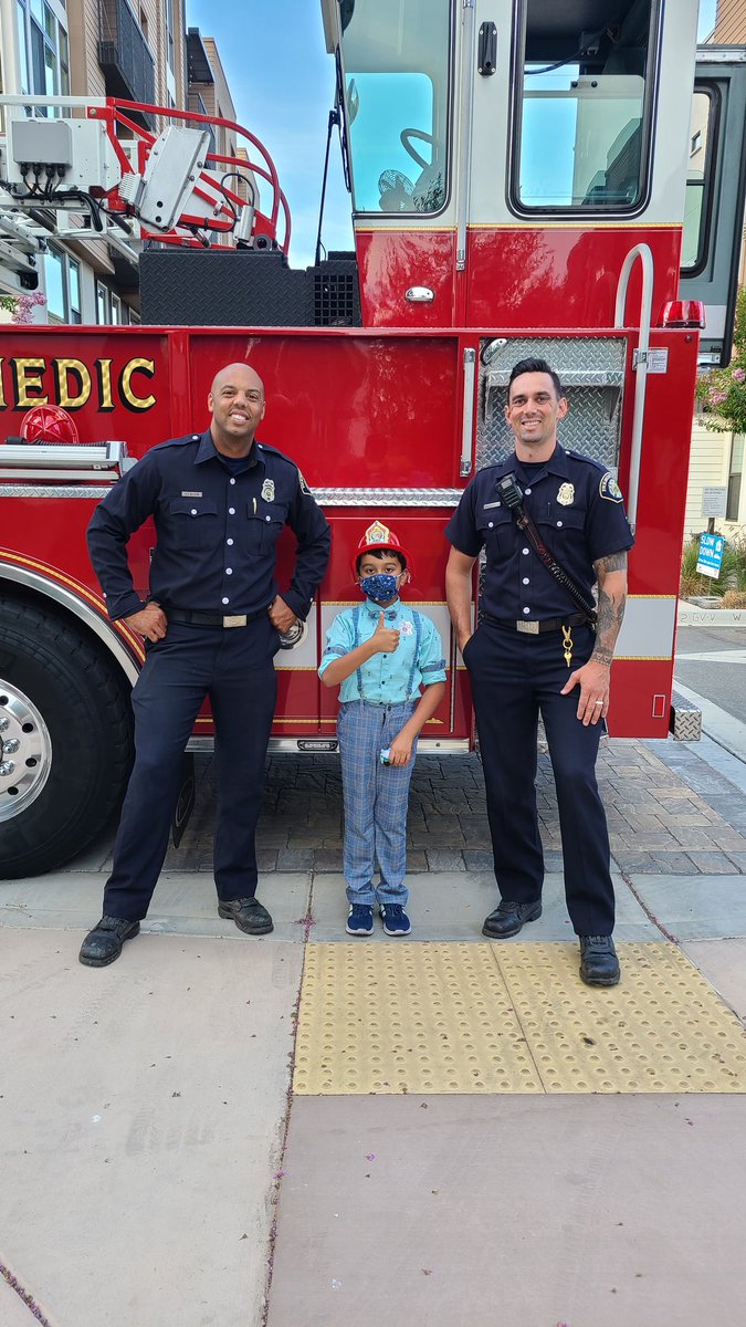 techparmar's tweet photo. @FremontPD @FremontFire @Fremont_CA Thanks to @FremontPD @FremontFire @Fremont_CA for supporting our community. #NNO2022 turned out to be great opportunity to meet our neighbors. 
#FremontSTRONG 
#FremontNNO2022 https://t.co/f1KGfEOJRu