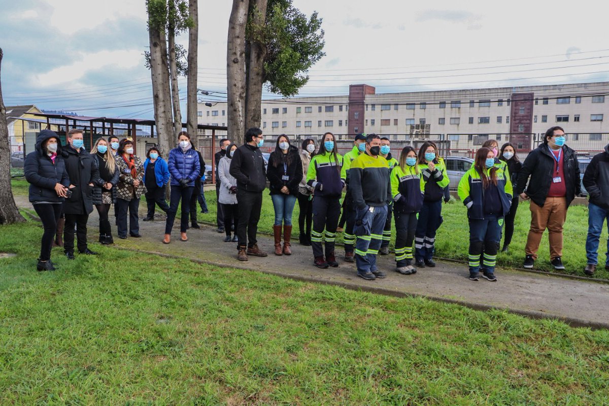 En el 43 aniversario del <a href="/STalcahuano/">SS Talcahuano</a> el director (s), Francisco Cortes saludó a los funcionarios en la que destacó el compromiso permanente por la salud de las personas. Se realizó izamiento de la bandera y acompañó banda de músicos de la Escuela Grumetes 2da Zona Naval de Thno.