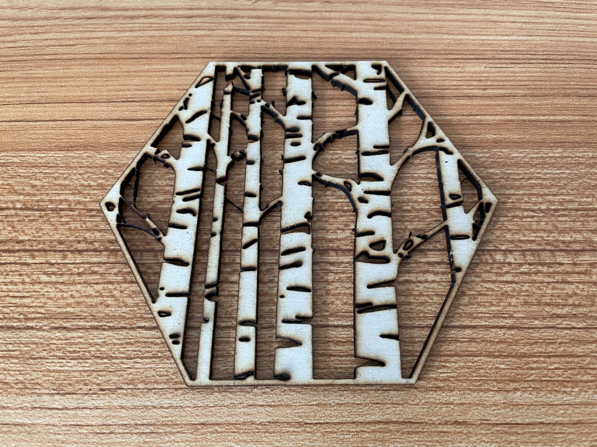 MaxFunkner's tweet photo. Recently discovered that hexagon designs for 3D printing can be easily laser cut. You cannot beat the wood feel and smell. The full guide: https://t.co/YvdQX6m9ex #lasercutting #customized #hexagon https://t.co/NcHnThbOYY