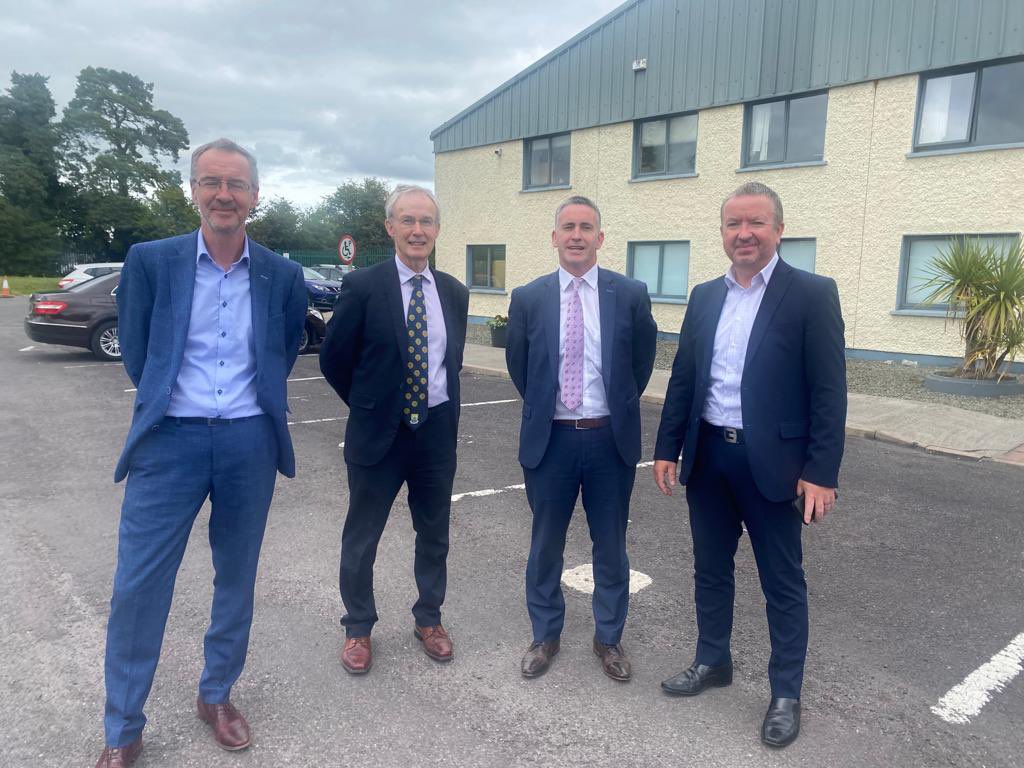 Damien English tweet media