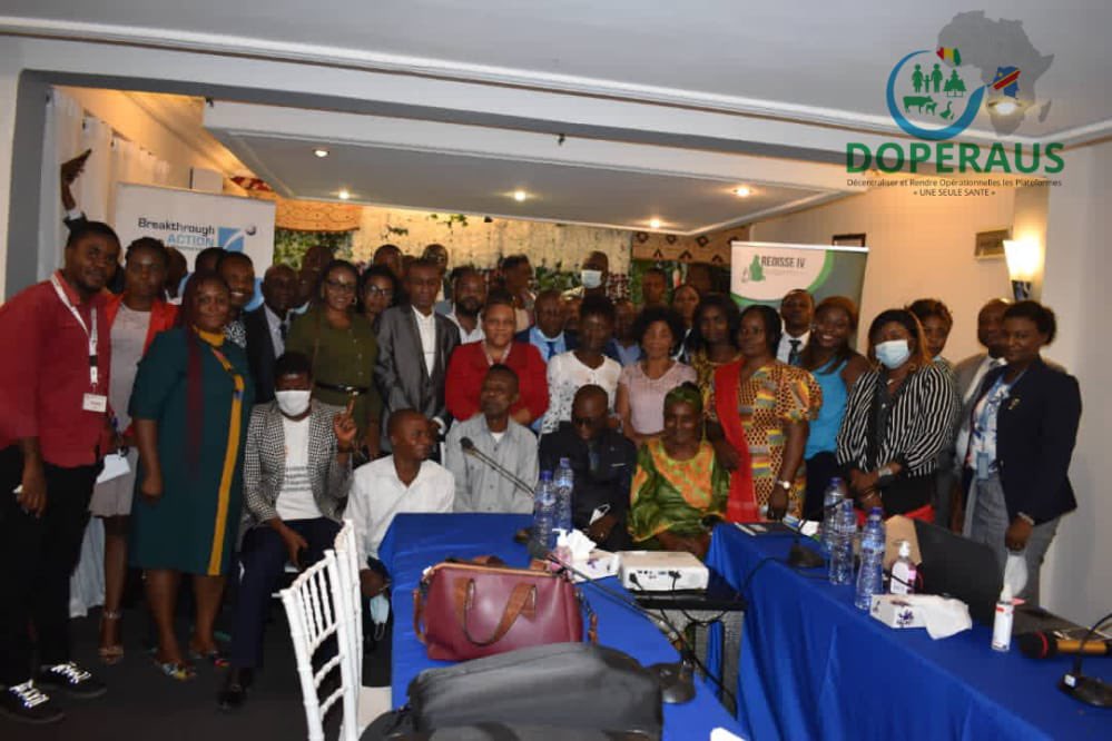 CIGERSOfficiel's tweet photo. 🇫🇷L'equipe Communication DOPERAUS représente le projet lors de la reunion de la Taskforce multisectorielle Communication organisée à Léon Hôtel le 28 Juillet 2022/Kinshasa Gombe. https://t.co/Xg58w2S1vp