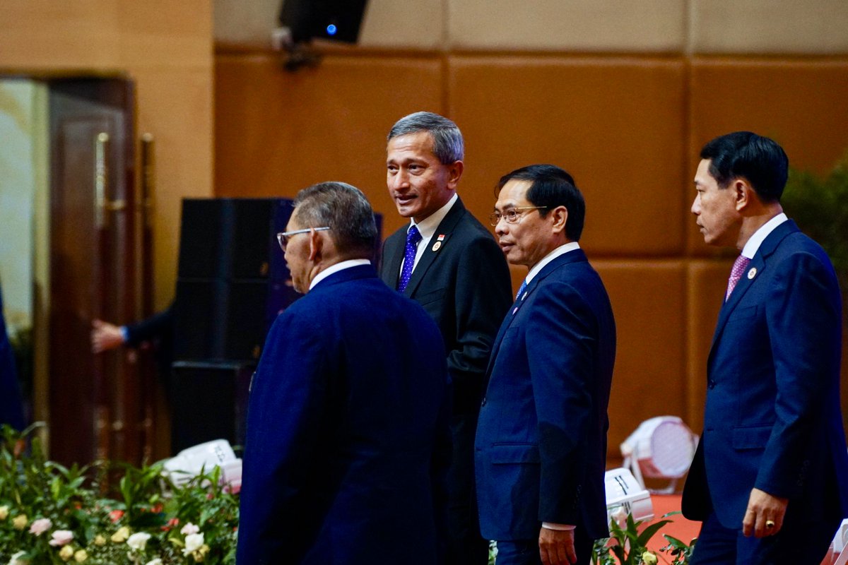 VivianBala's tweet photo. Intensive discussions at the 55th ASEAN Foreign Ministers’ Meeting. Discussed key issues with my counterparts, including the dire situation in Myanmar &amp; the lack of progress on the implementation of the Five Point Consensus. https://t.co/biP9CfzYac