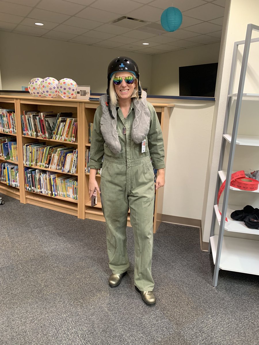 Our school’s theme this year is Top Gun. “It’s not the plane, it’s the pilot” our administrator sent us out into the community to go make a pawsitive 🐾 impact. Here we go! #BESTopDog <a href="/Buda_Bulldogs/">Buda Elementary</a>