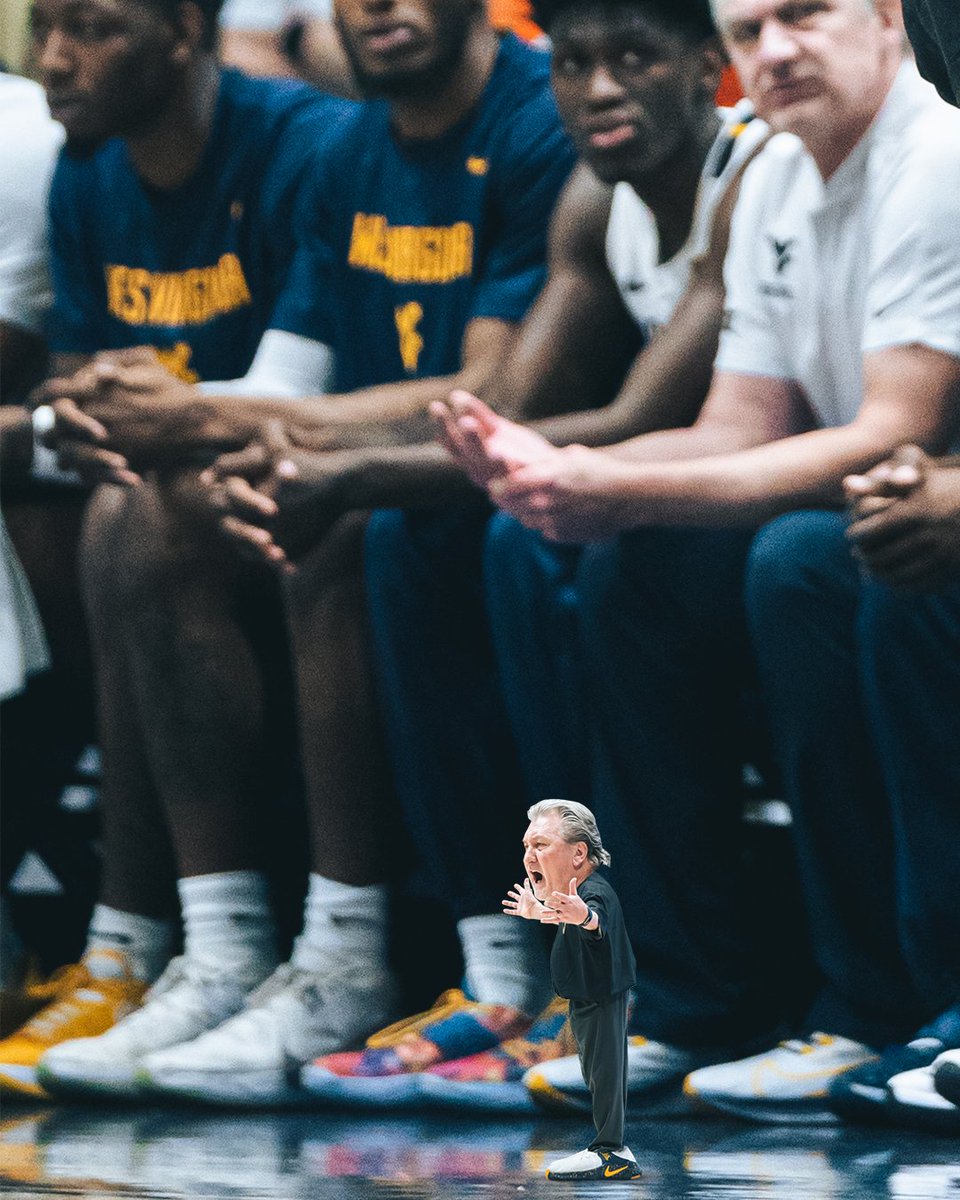 WVUSports's tweet photo. Honey, we shrunk the Hall of Famer! 

#HailWV https://t.co/WtA8WzTVvh