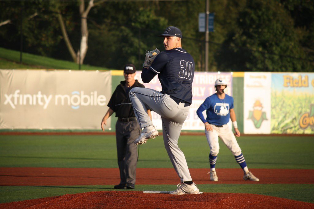 KampfJake's tweet photo. I’m excited to announce that I will be continuing my academic and athletic career at Southern Illinois University- Edwardsville. Thank you to all the family, teammates, coaches, and friends that have gotten me to this point. @SIUEBaseball @HCC_Hawks @PorterBaseball https://t.co/pSPjRhbgxr