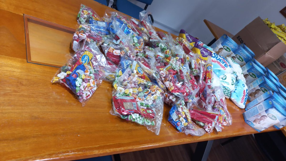 Agradecemos al <a href="/iplyc/">IPLyC Misiones</a> por el donativo de golosinas, chocolates, azúcar y leche para ser entregados a diferentes merenderos de Posadas; en el marco del mes de la Niñez. Gracias <a href="/nancy_jara1/">Nancy Jara</a> por las gestiones ante las autoridades del Instituto Provincial de Loteria y Casinos.