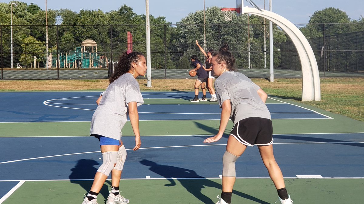 PLAYERS OF THE DAY

High hoops workout intensity by <a href="/mdpwbb/">MDPWBB</a> '22 Grad <a href="/maddy_rl/">Madison Lopez</a> (Madison Lopez) + @aicwbb Bound (L) &amp; <a href="/WatchungHillsHS/">Watchung Hills RegHS</a> grad &amp; <a href="/blairbucs/">Blair Athletics</a> bound Isabella Murray @lmurray710 <a href="/ushoops/">Coach Rich Leary</a> camp

"Sweat City!"..Eye Intensity!!

 <a href="/BrookeMissry/">brooke missry</a> <a href="/earcher0/">Elizabeth Archer</a> <a href="/tabbie777/">Tabitha Amanze</a> <a href="/rlopez1990/">Ricardo Lopez (EKU Alumni)</a>