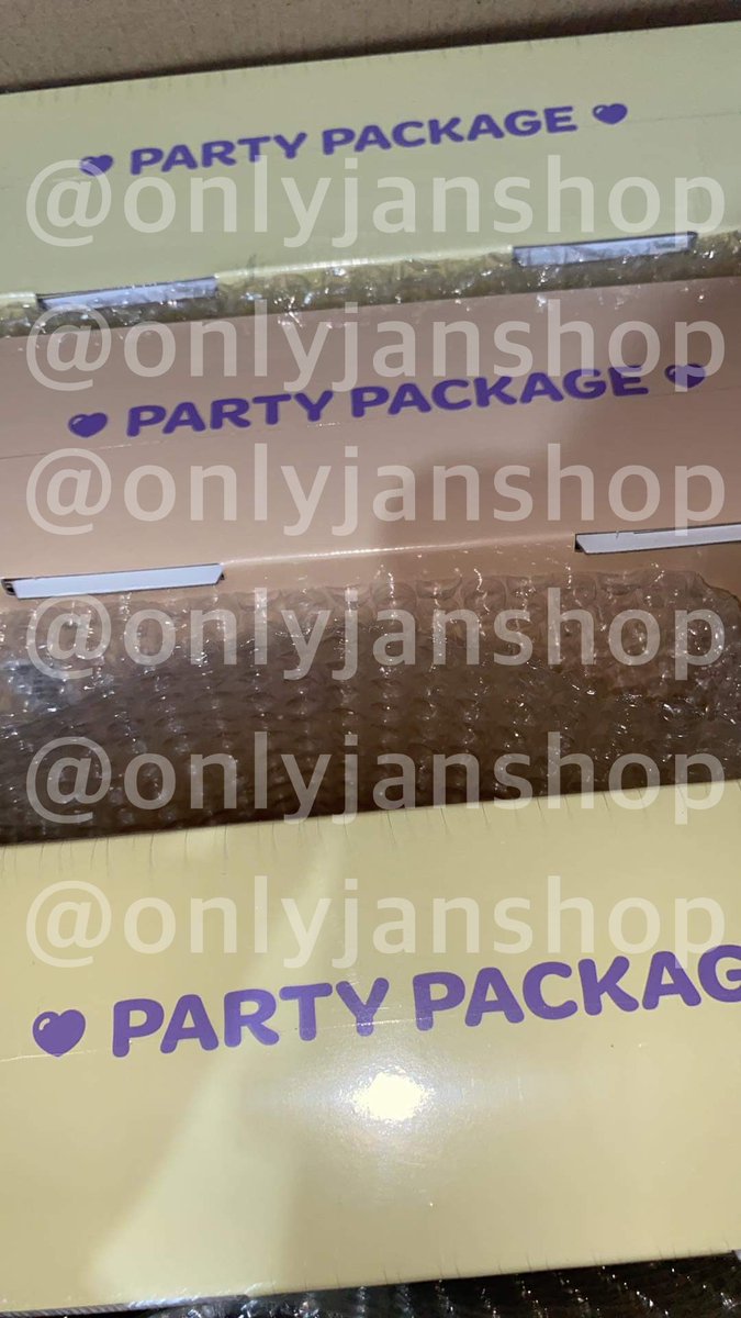 onlyjanshop's tweet photo. Update nct x sanrio 

Party package มาถึงแล้วบ้านเค้าแล้วนะค้าบ สินค้าอื่นๆ ทางเว็บยังไม่จัดส่งนะคะ ทางร้านจะจัดส่งปาร์ตี้แพคให้ลูกค้าที่สั่งก่อนนะคับ 

ของจริงใหญ่มากแจฮยอนน่ารักม้ากมาก ><

#onlyjanupdate https://t.co/MO5tCQjNJl