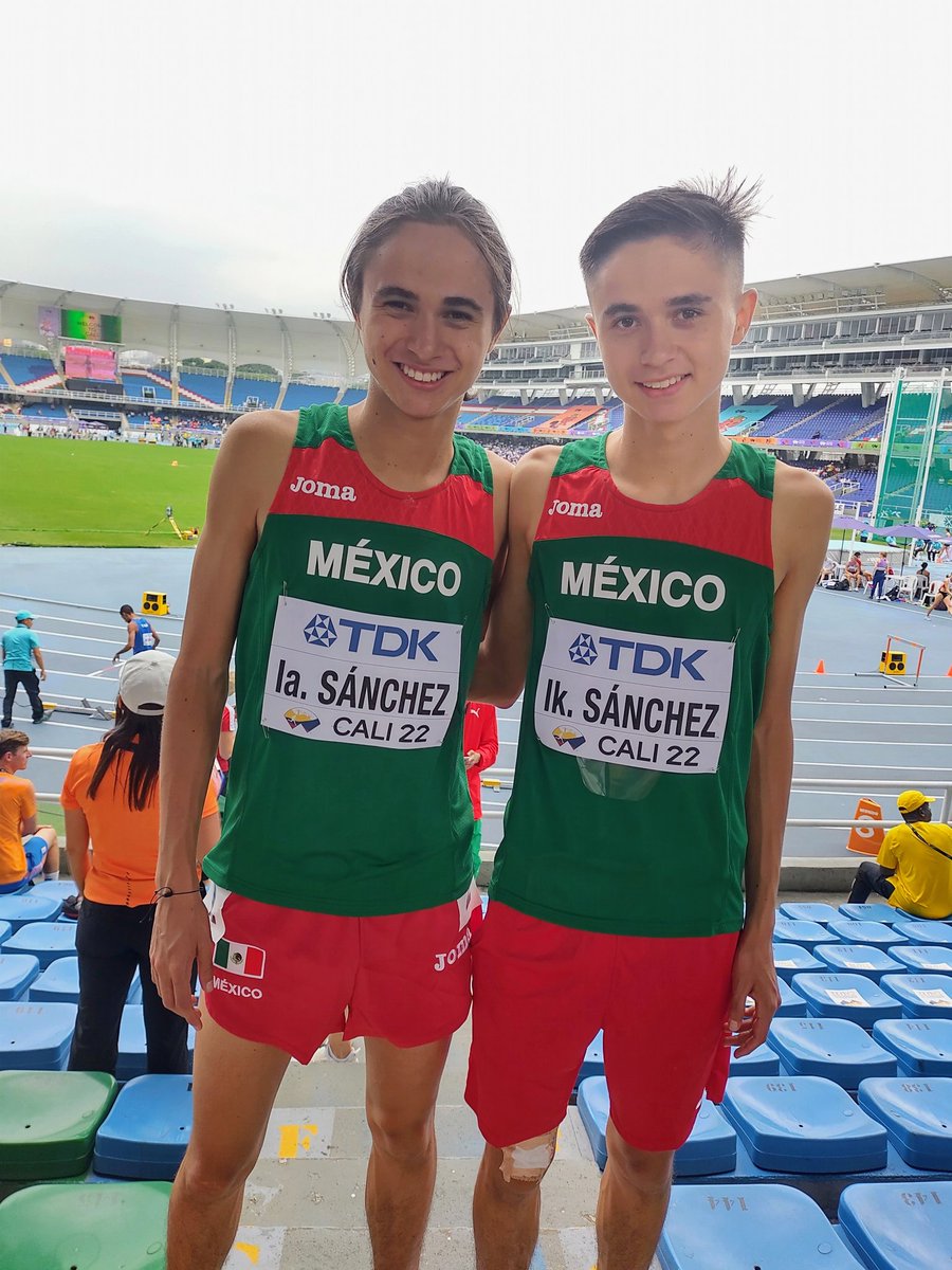 FMAA (@fmaamx) on Twitter photo Felicidades a los hermanos Ian e Iker Sánchez, que tuvieron su primera actuación de representación nacional en un campeonato mundial en la prueba de 3,000m planos en @WAcali2022.
Ian, 8:19.35 (20o.)
Iker, 8:26.95 (28o.)
🇲🇽 Felicidades a los hermanos Ian e Iker Sánchez, que tuvieron su primera actuación de representación nacional en un campeonato mundial en la prueba de 3,000m planos en @WAcali2022.
Ian, 8:19.35 (20o.)
Iker, 8:26.95 (28o.)
🇲🇽