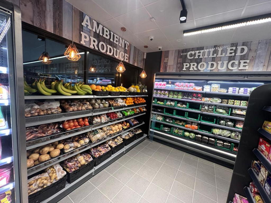 Lee-anne Evans tweet media