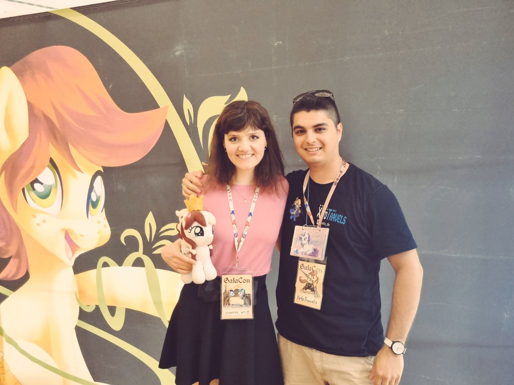 xeto_de's tweet photo. After some GalaCons I wanted to participateto the signing session again. Finally I got the possibilities to let took some pictures and got some signatures by @JenniferWeiss85, @dannyimusic and @Elley_Ray.
Thank you for visiting @gala_con 2022. πβ¨
#XTGC22 https://t.co/E66Ij8LdlS