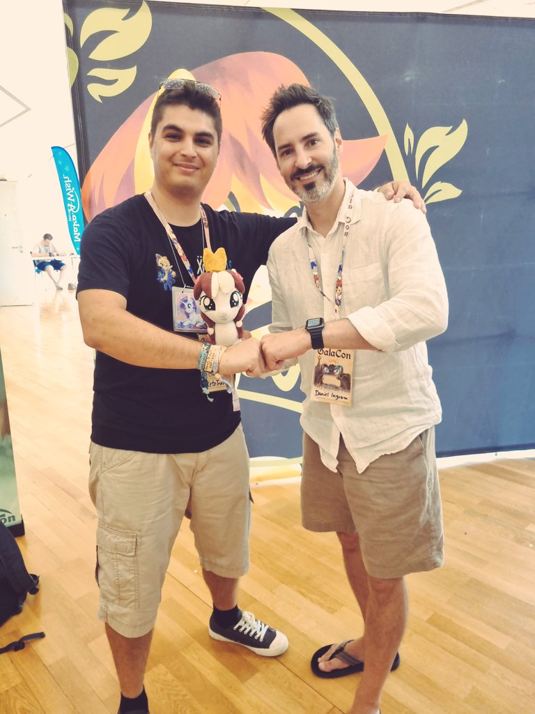 xeto_de's tweet photo. After some GalaCons I wanted to participateto the signing session again. Finally I got the possibilities to let took some pictures and got some signatures by @JenniferWeiss85, @dannyimusic and @Elley_Ray.
Thank you for visiting @gala_con 2022. πβ¨
#XTGC22 https://t.co/E66Ij8LdlS