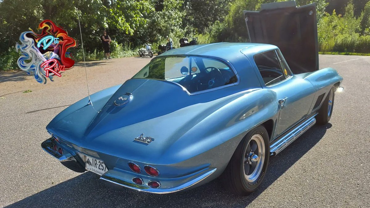 DeeNRevzz's tweet photo. Corvette Stingray Clasic
#MikeM #427 #OldSchool #FamilyOfMasonGero #Connecticut #NewYork #Cuba #SantoDomingo #UK #CarShows #ClassicCars #CarLovers https://t.co/4glyRSZ2l8